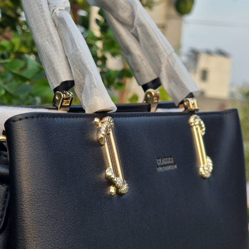 China ✨ Classic – Premium Ladies Handbag ✨ (Black color)